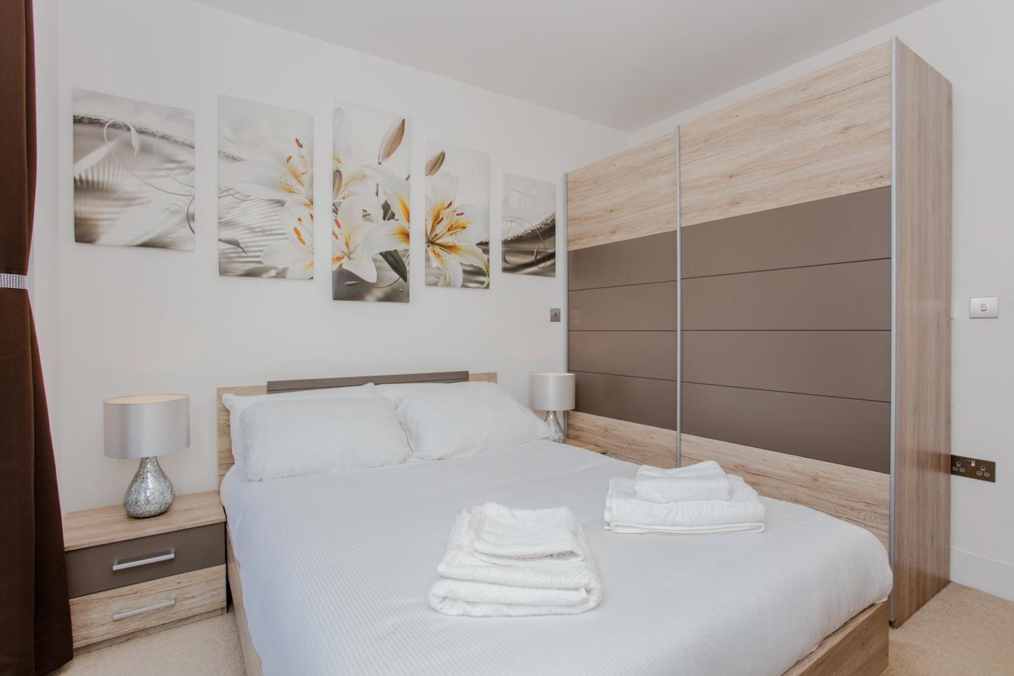 Brand New 2 Bedroom 2 Bath Flat At Brixton Station And O2 For Max 8 Guests *