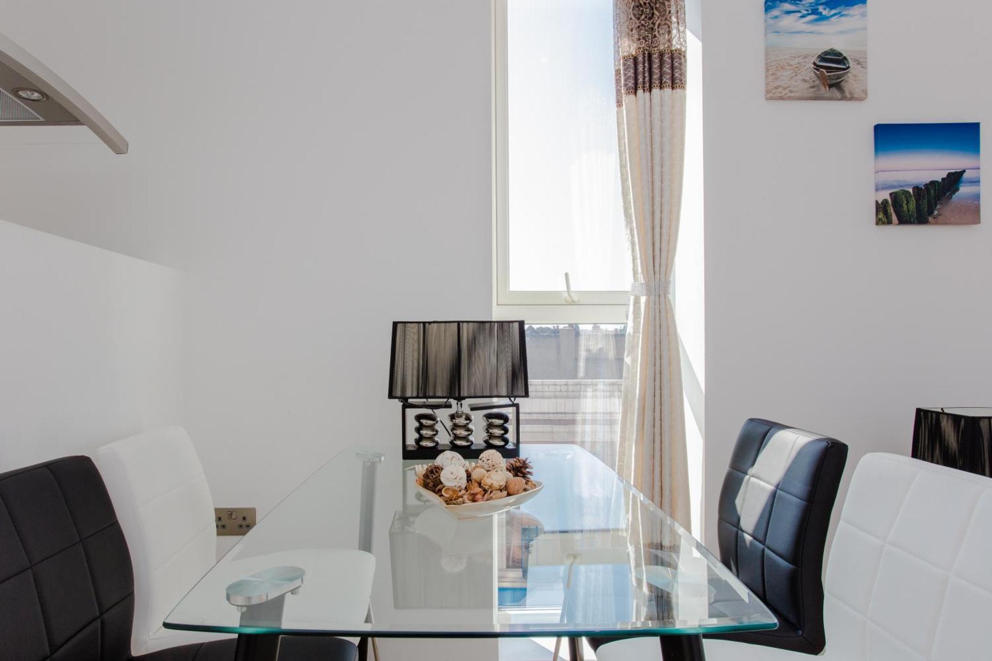 Brand New 2 Bedroom 2 Bath Flat At Brixton Station And O2 For Max 8 Guests *