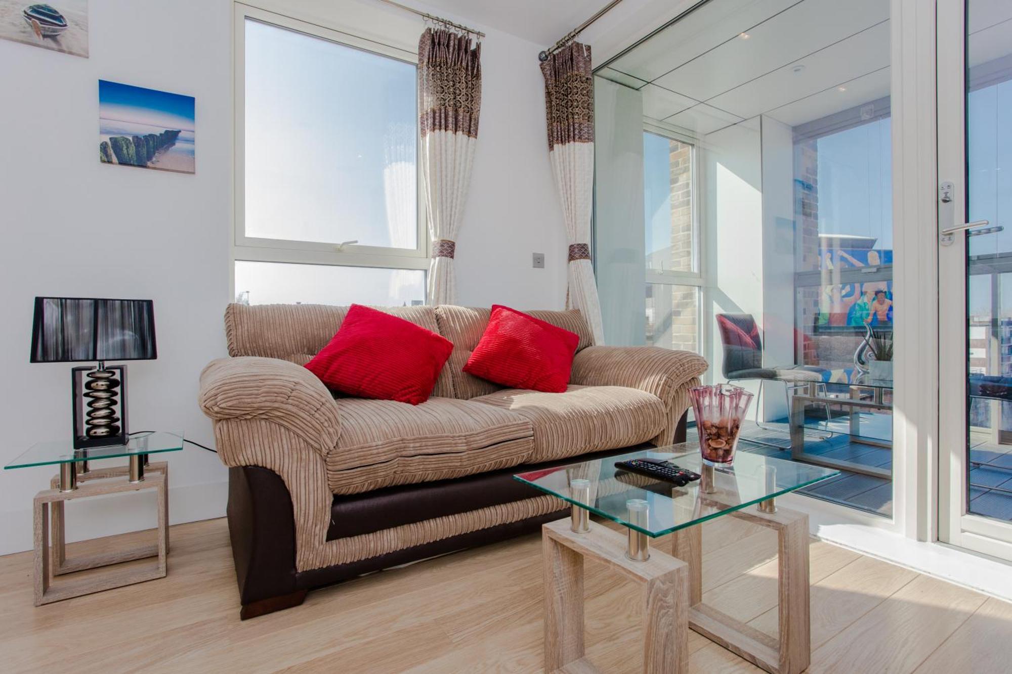 Brand New 2 Bedroom 2 Bath Flat At Brixton Station And O2 For Max 8 Guests Apartment London